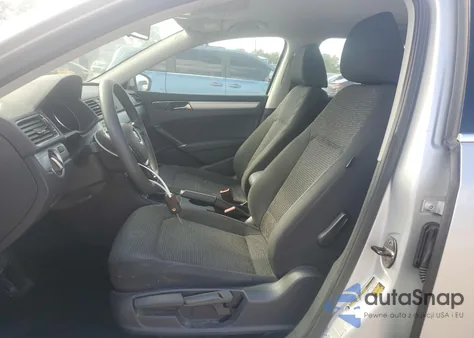 2017 Volkswagen Passat S z USA, uszkodzony, nr VIN 1VWAT7A31HC004580